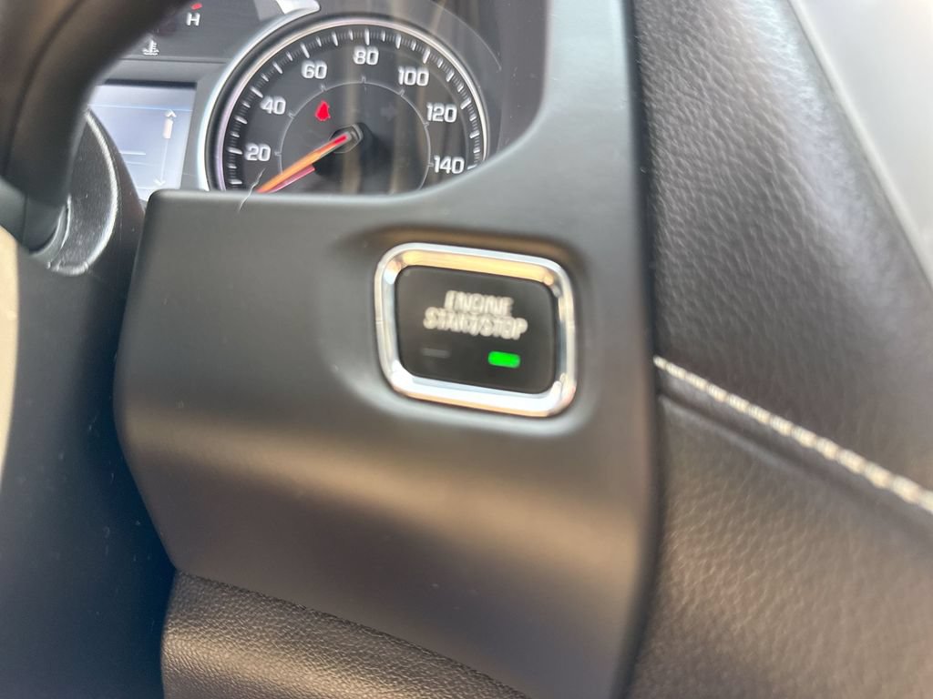 Used 2021 GMC Acadia SLE FWD image 18