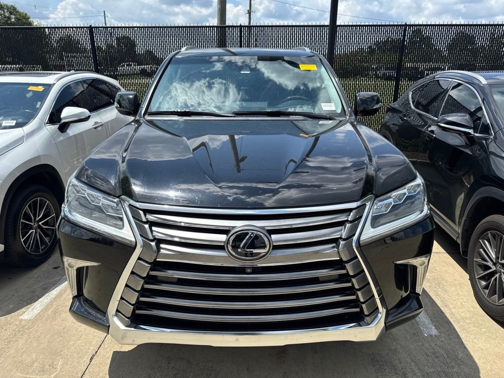 Used 2017 Lexus LX 570 4WD w/ Luxury Package image 3