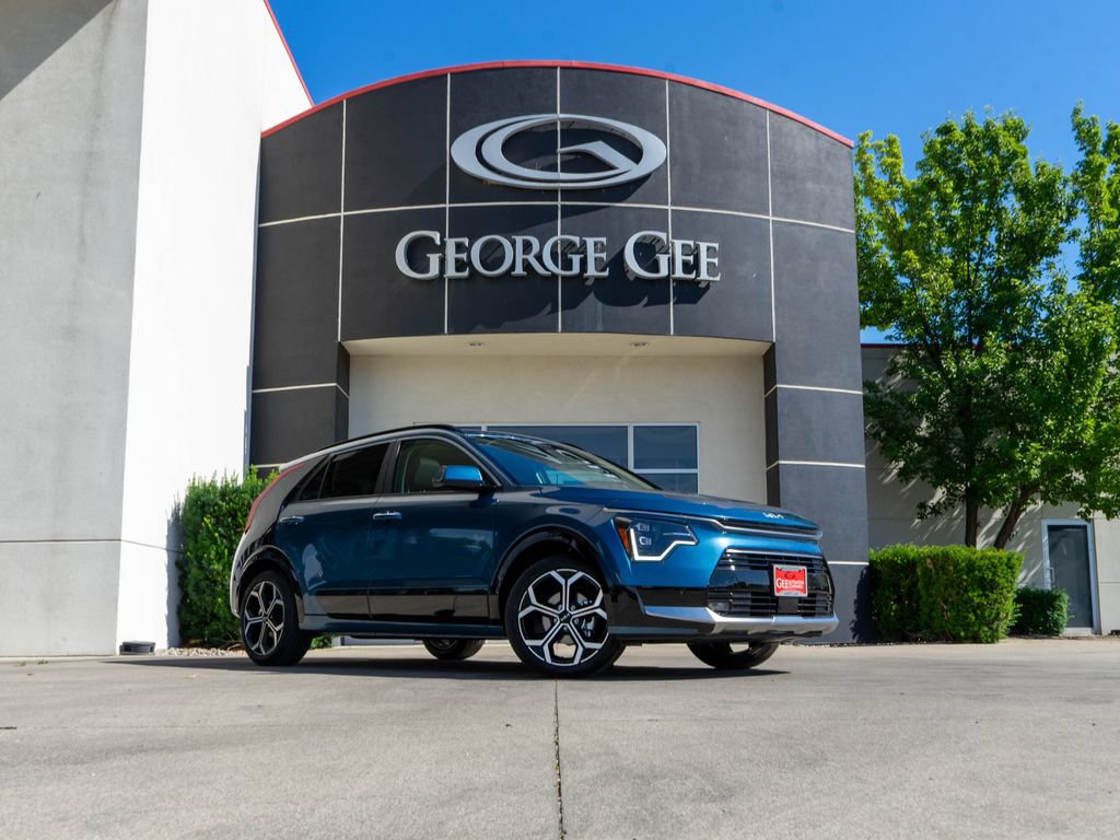 New 2026 Kia Niro SX Touring