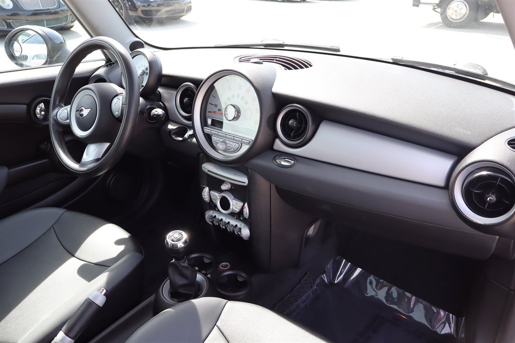 Used 2008 MINI Cooper Clubman Hardtop FWD image 17