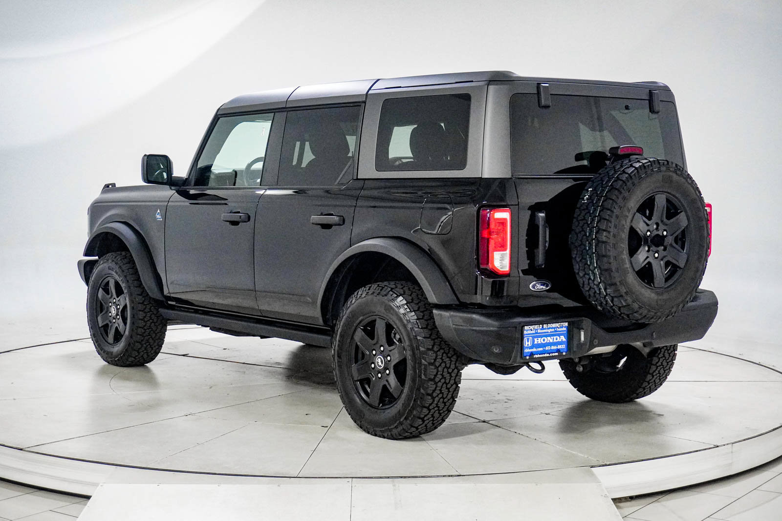 Used 2023 Ford Bronco Black Diamond AWD/4WD image 5