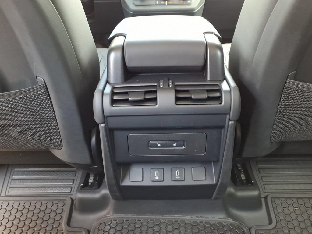 New 2026 Land Rover Defender 110 S AWD/4WD image 24