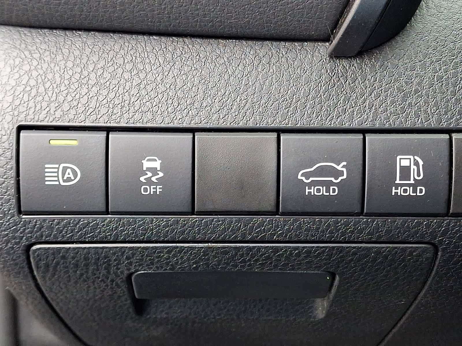 Certified 2022 Toyota Camry SE AWD/4WD image 23