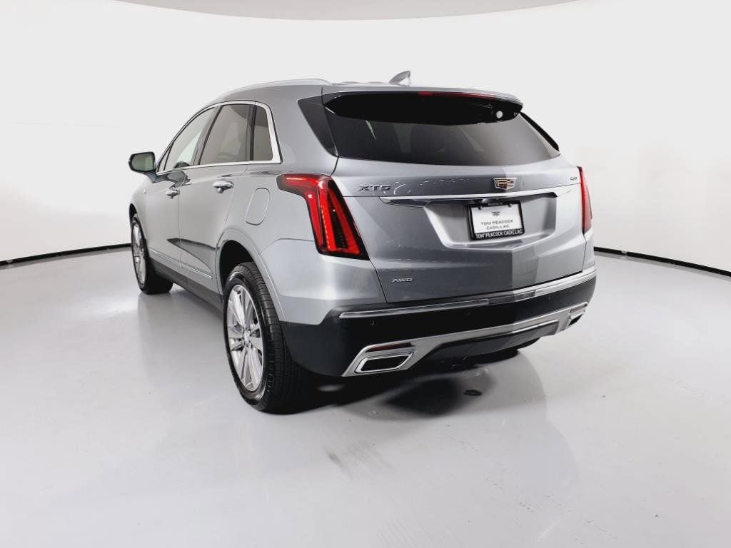 Certified 2025 Cadillac XT5 Premium Luxury AWD/4WD image 2