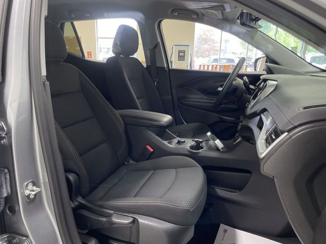 Used 2024 GMC Terrain SLE image 27