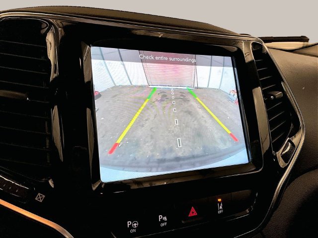 Used 2021 Jeep Cherokee Limited AWD/4WD image 21