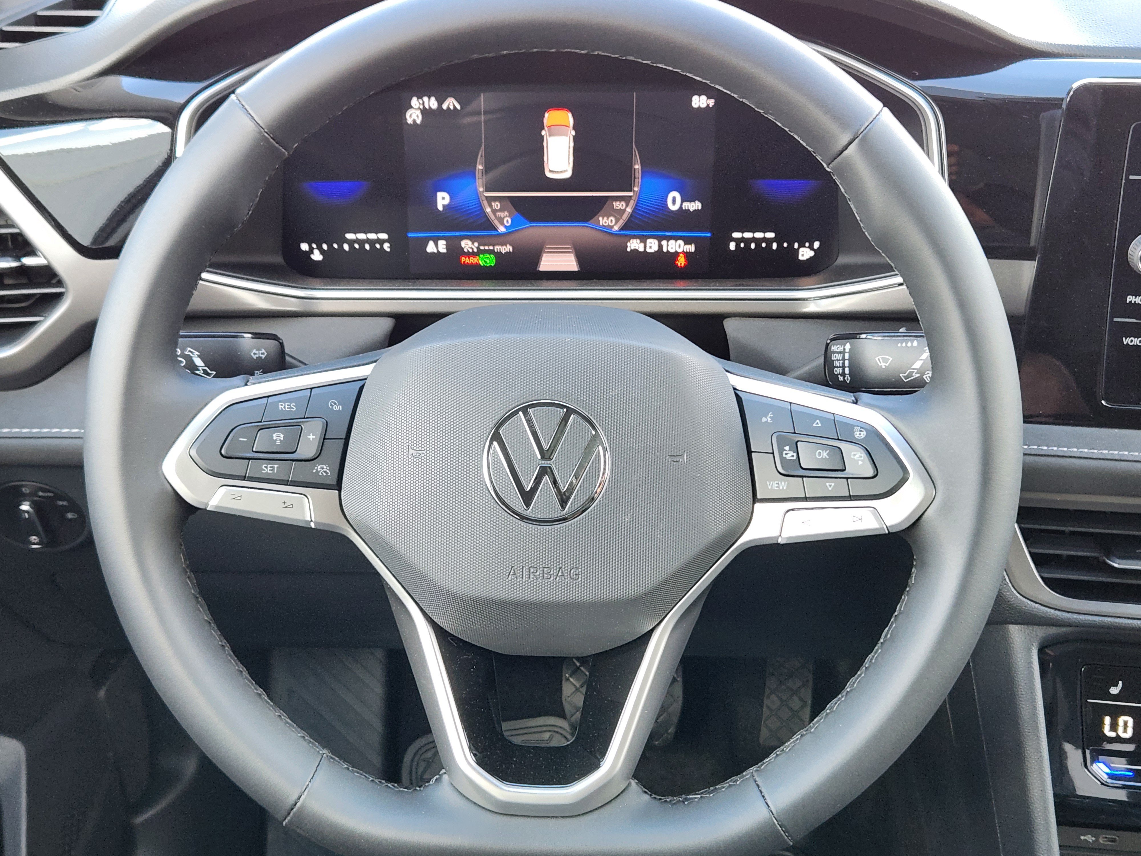 New 2026 Volkswagen Taos SE AWD/4WD image 10