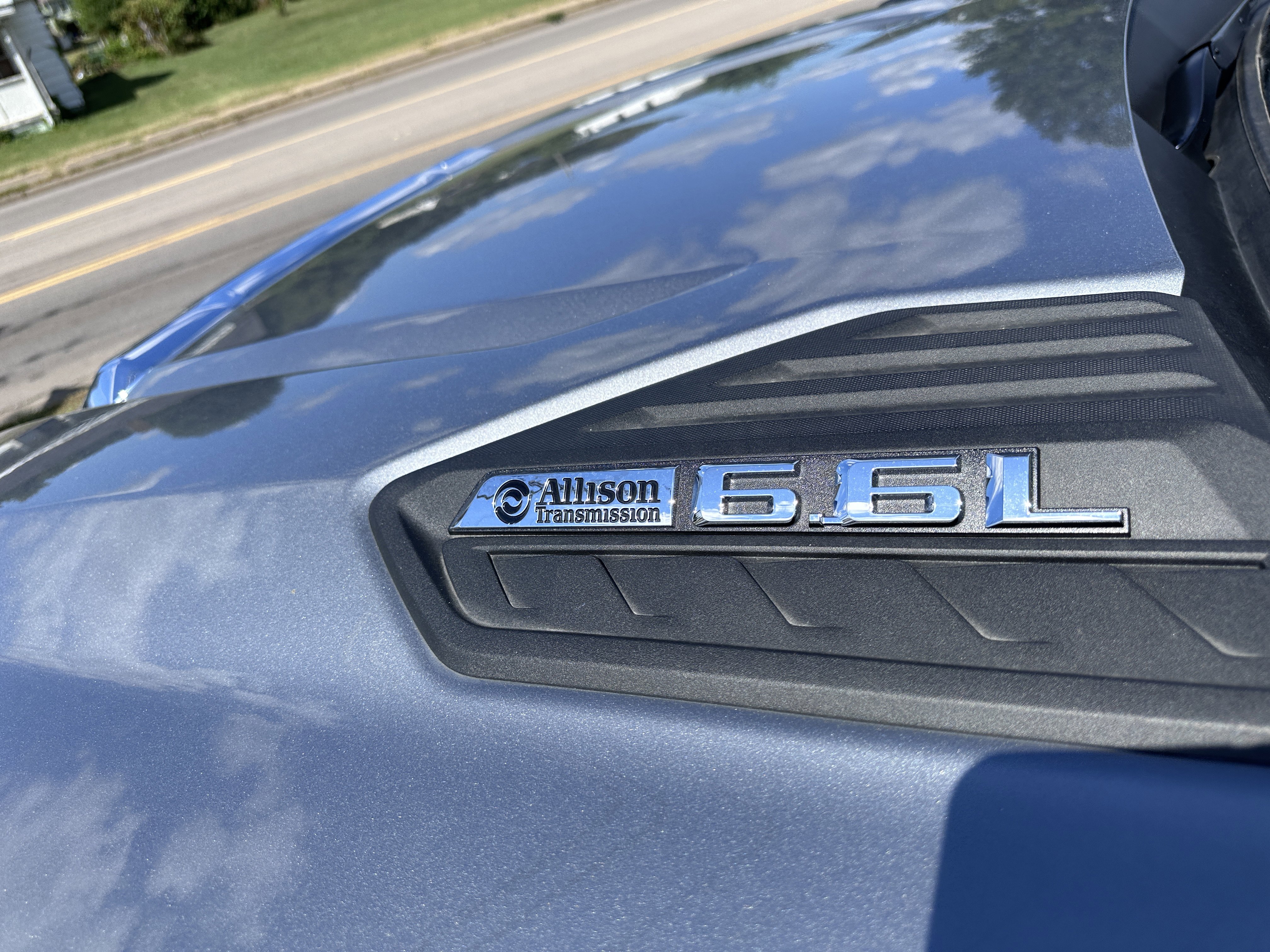 Used 2025 Chevrolet Silverado 2500 LTZ w/ LTZ Premium Package image 11