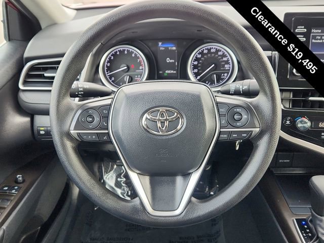 Used 2022 Toyota Camry LE image 29