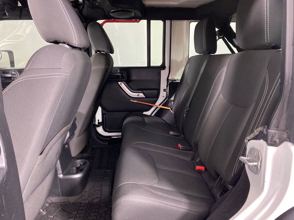 Used 2014 Jeep Wrangler Unlimited Rubicon w/ Connectivity Group image 23