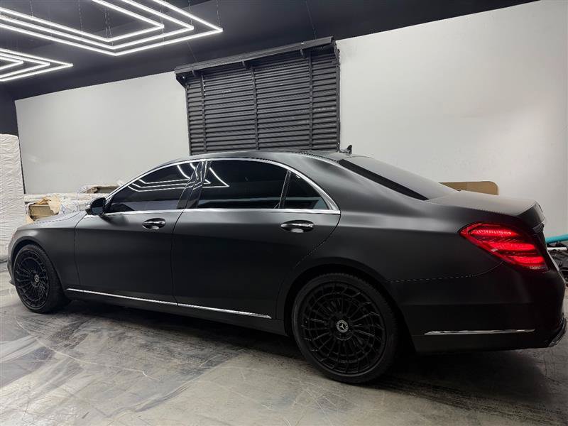 Used 2019 Mercedes-Benz S 560 4MATIC Sedan image 3
