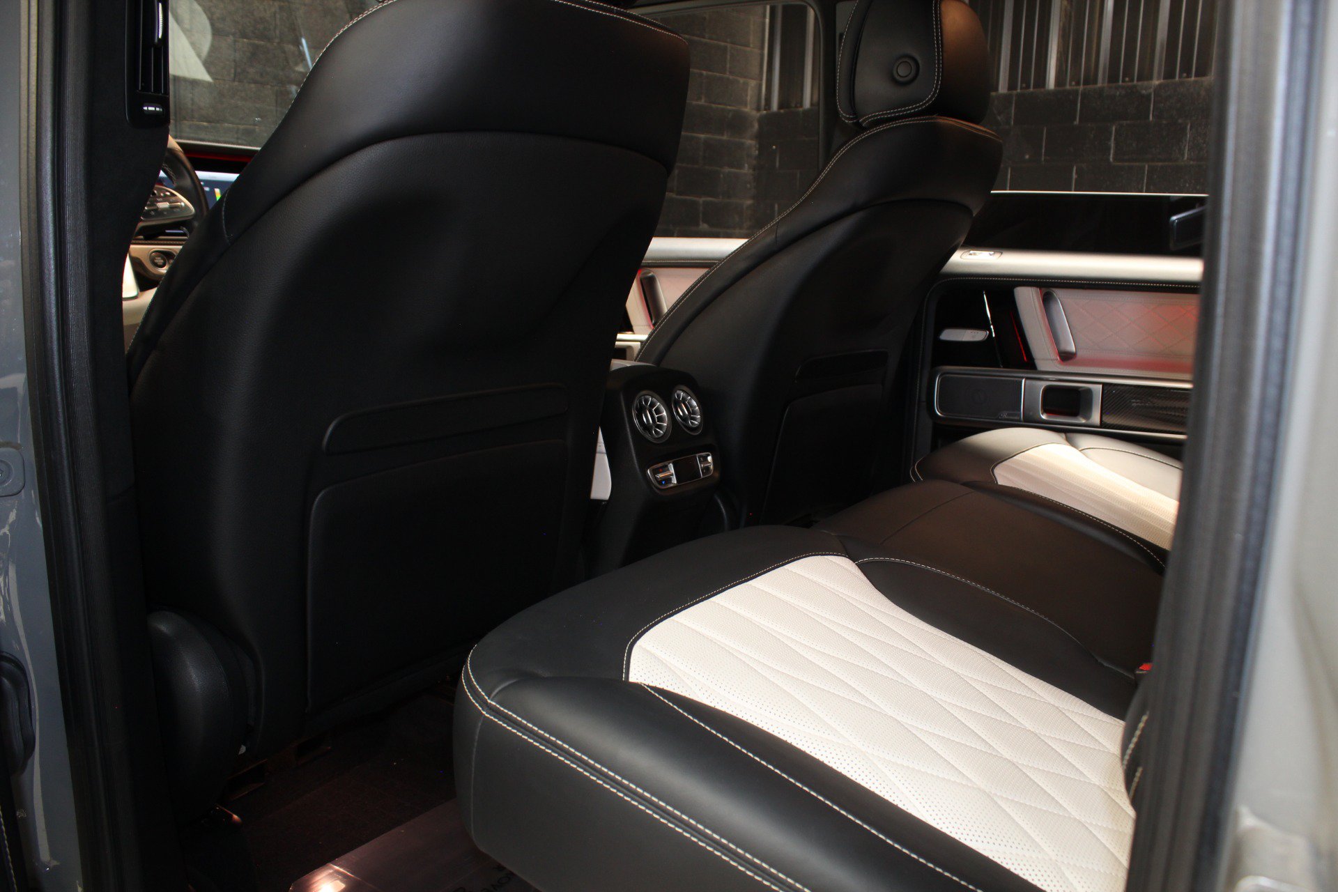 Used 2021 Mercedes-Benz G 550 image 38