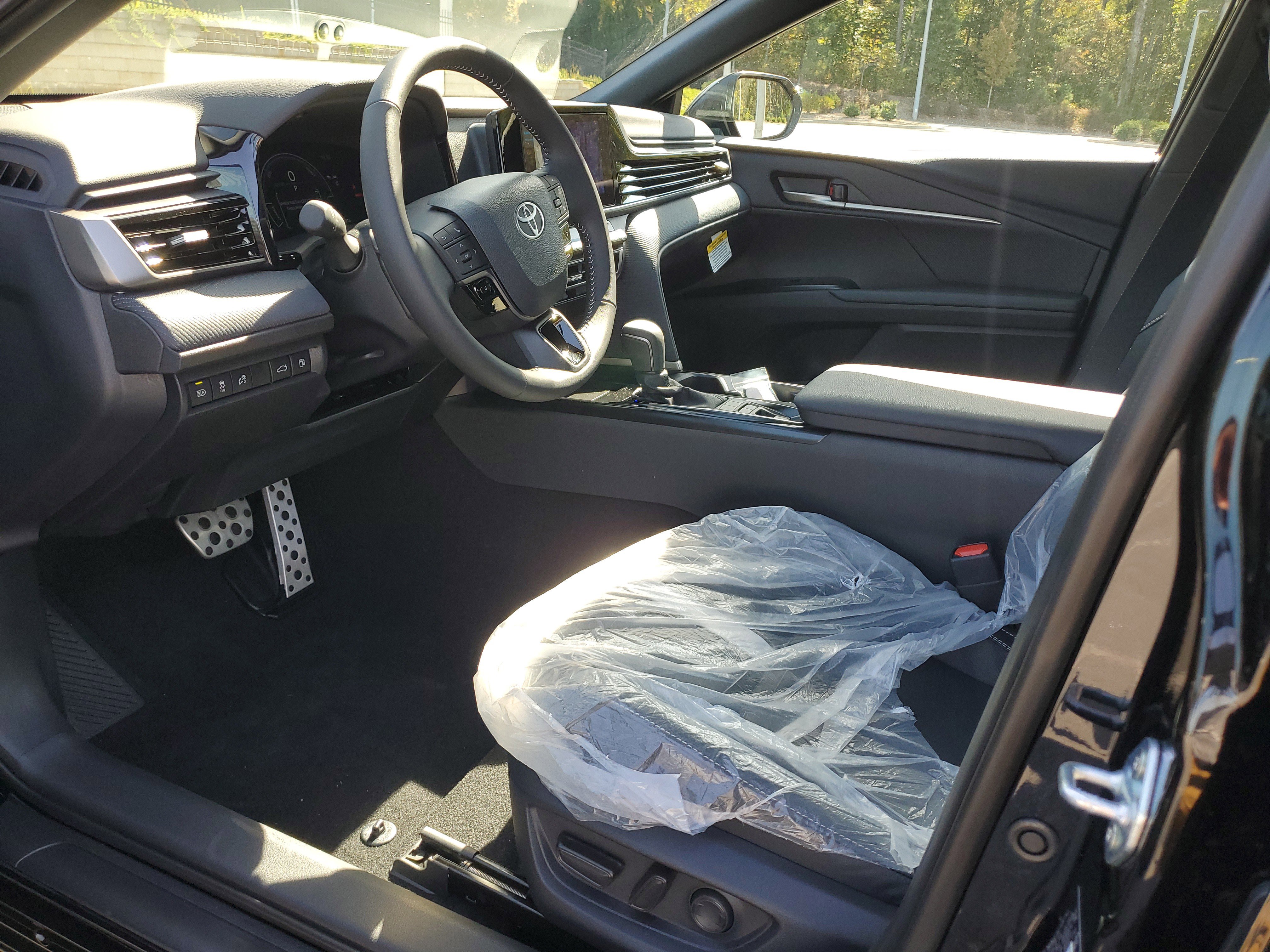 New 2026 Toyota Camry SE image 17