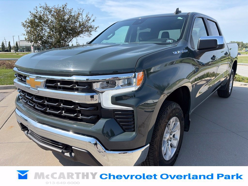 Used 2025 Chevrolet Silverado 1500 LT AWD/4WD image 4