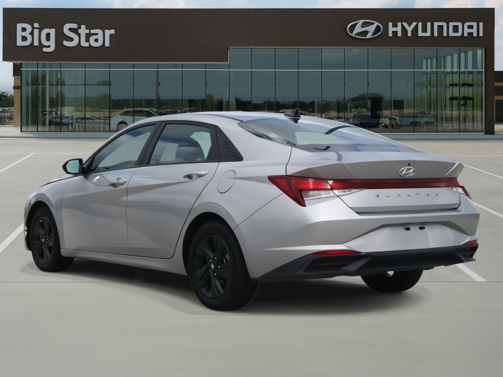 Used 2021 Hyundai Elantra SEL image 3