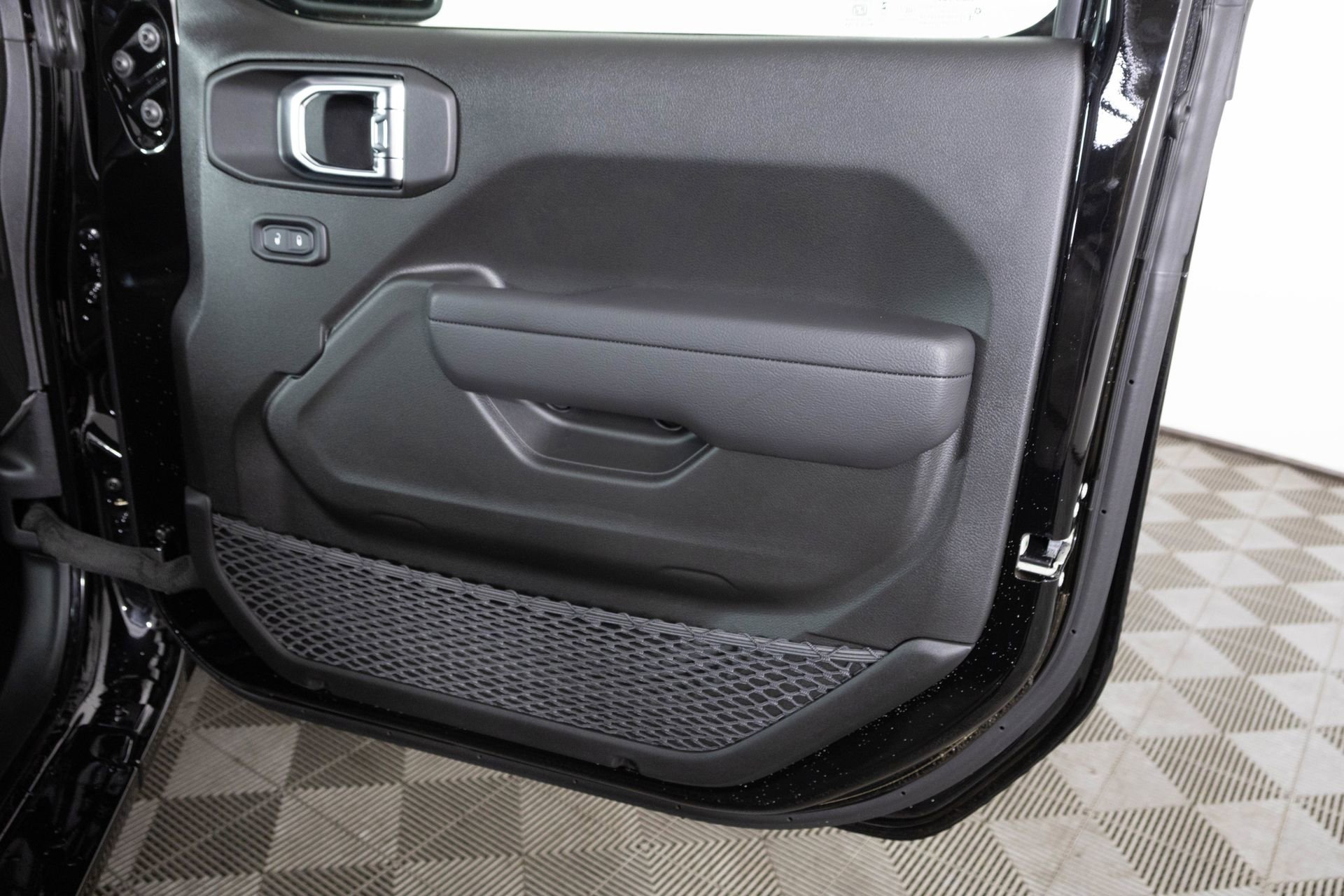 New 2026 Jeep Wrangler Sport S image 29