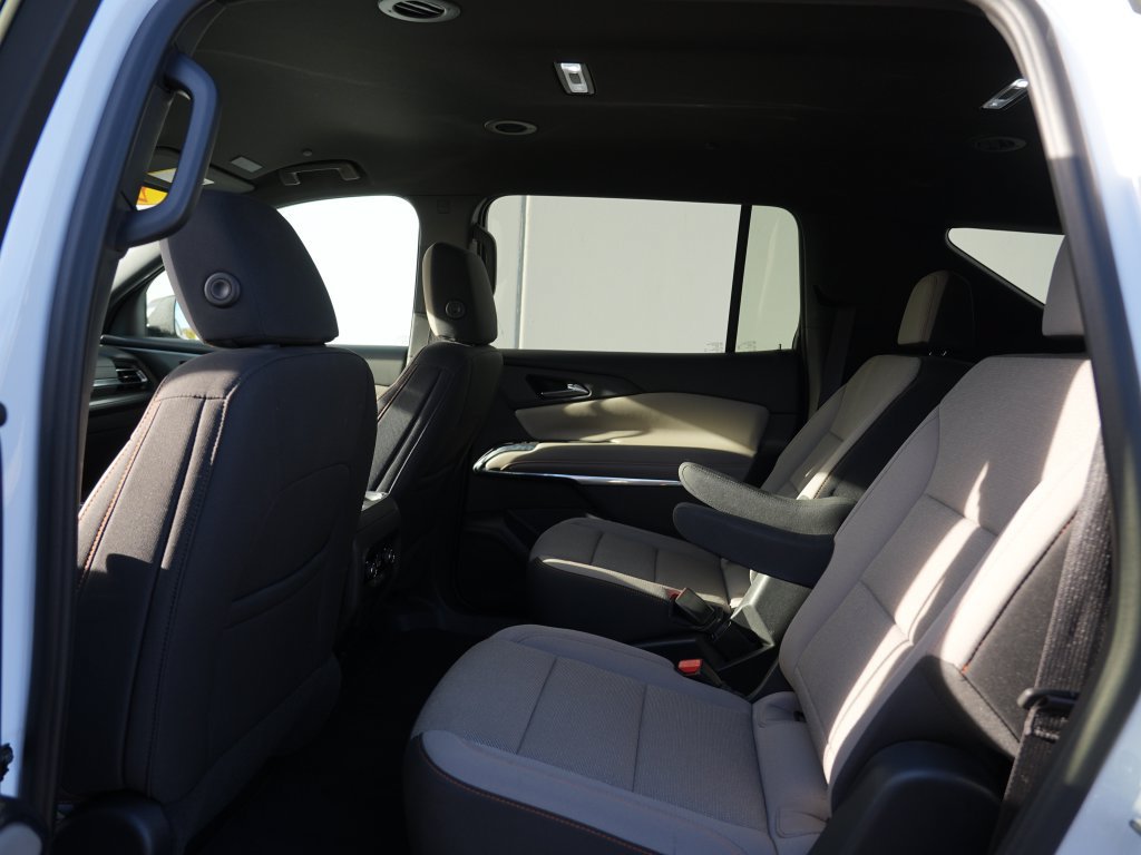 Certified 2026 Chevrolet Traverse LT w/ Driver Confidence Package AWD/4WD image 19