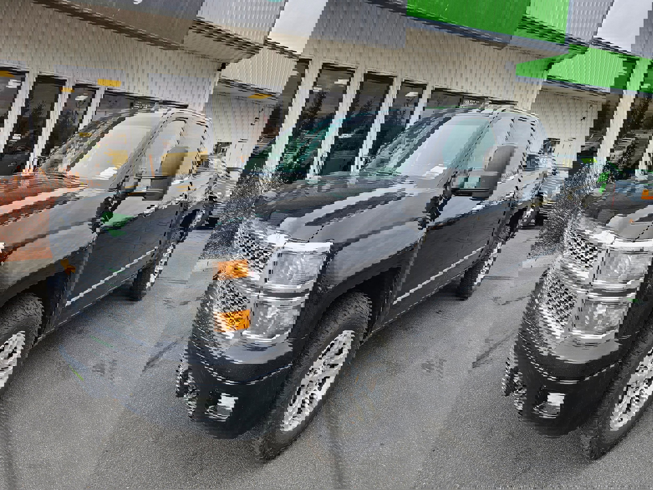 Used 2015 Chevrolet Silverado 1500 LTZ image 2