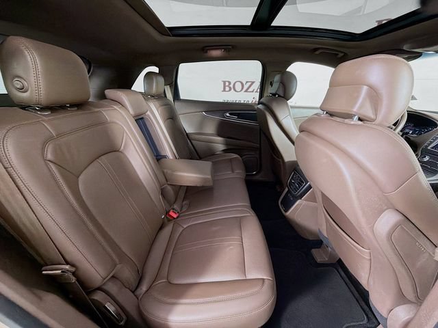 Used 2018 Lincoln MKX Reserve w/ Driver Assistance Package FWD image 34