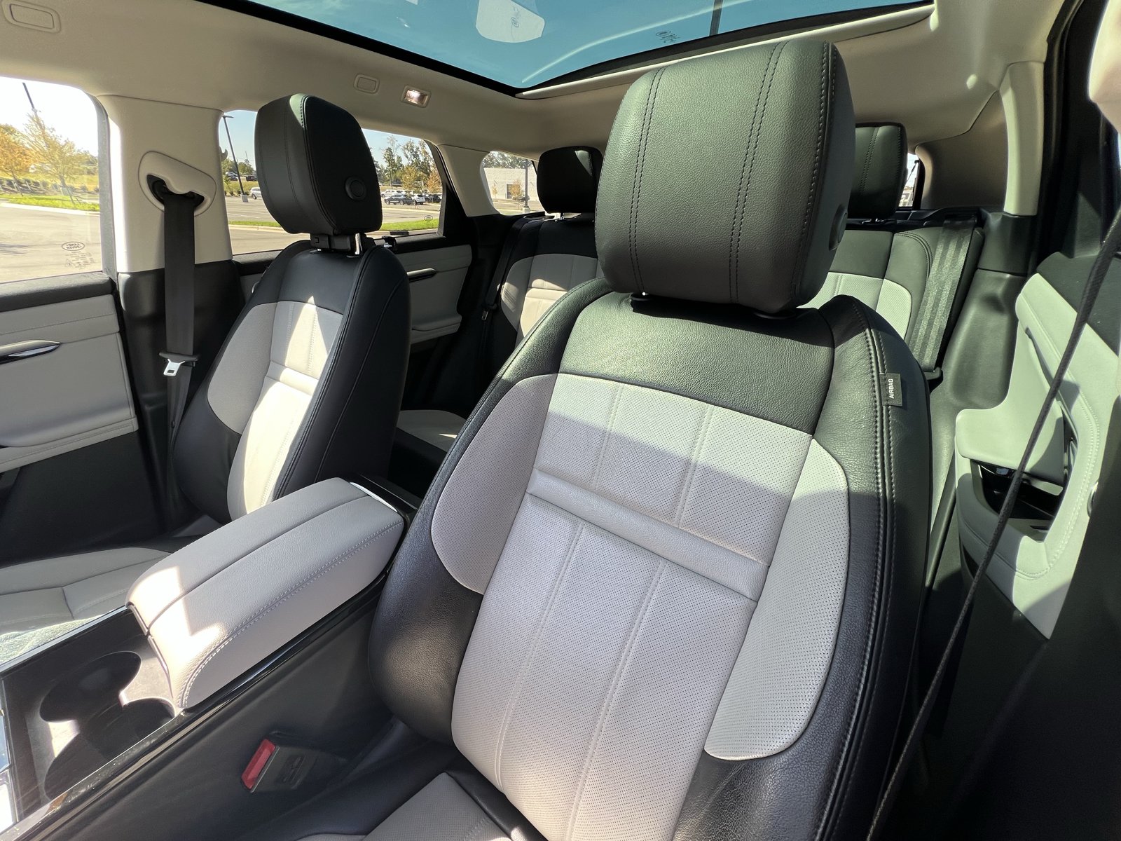 Used 2020 Land Rover Range Rover Evoque R-Dynamic S AWD/4WD image 15