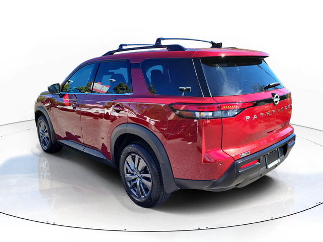 Used 2026 Nissan Pathfinder SV FWD image 3