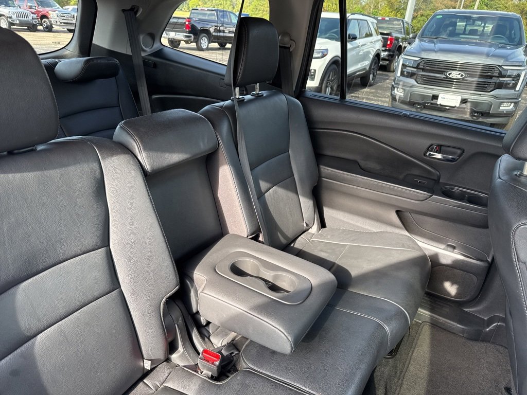 Used 2016 Honda Pilot Touring image 23
