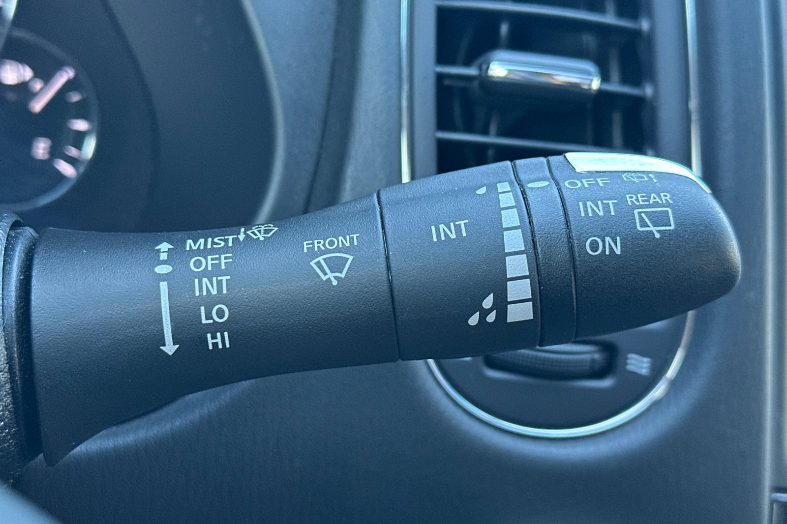 Used 2017 INFINITI QX50 2WD image 39