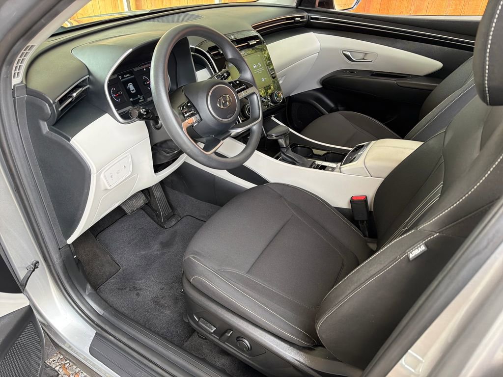 Used 2023 Hyundai Tucson SEL image 2