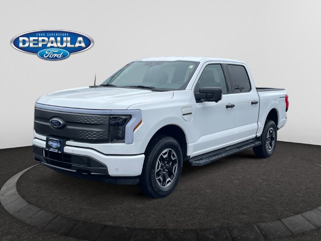 Used 2023 Ford F150 Lightning XLT AWD/4WD image 1