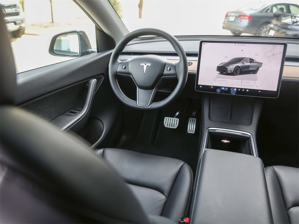 Used 2022 Tesla Model Y Performance image 29