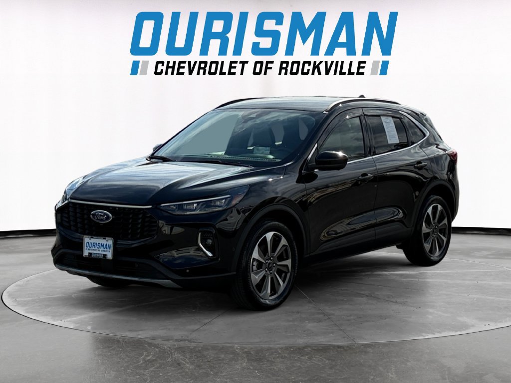 Used 2023 Ford Escape Platinum w/ Premium Technology Package AWD/4WD image 2