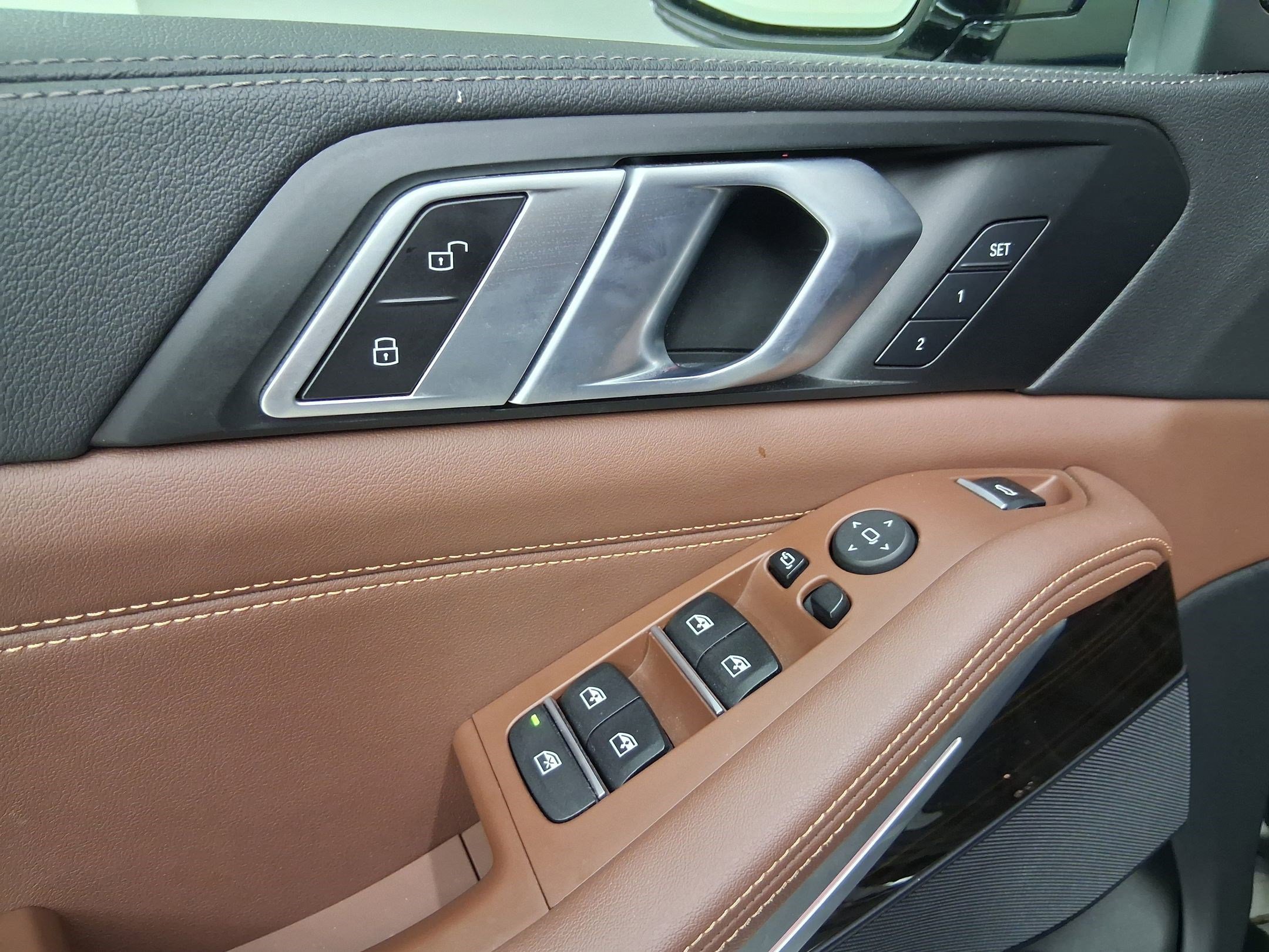Used 2023 BMW X5 sDrive40i w/ Climate Comfort Package image 25