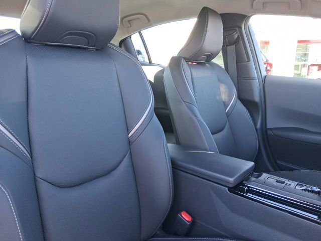 New 2026 Toyota Prius XLE image 9