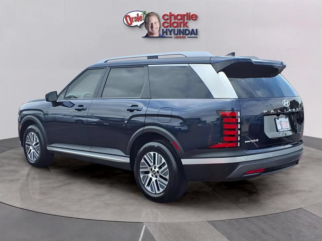 New 2026 Hyundai Palisade FWD Hybrid image 3