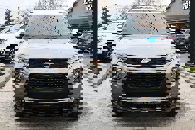 Used 2023 Chevrolet TrailBlazer ACTIV image 2