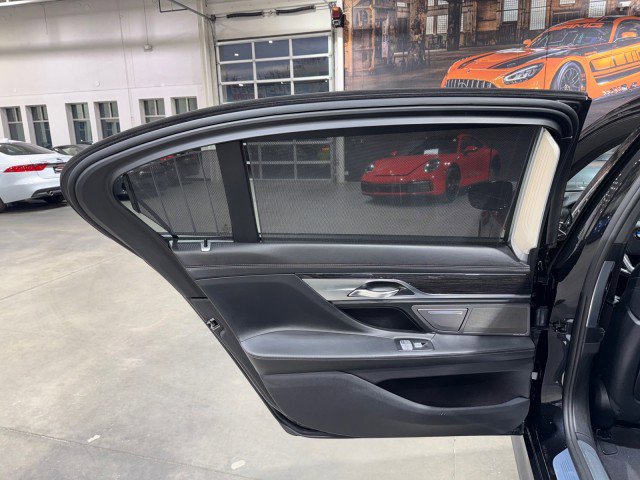 Used 2016 BMW 750i RWD image 55