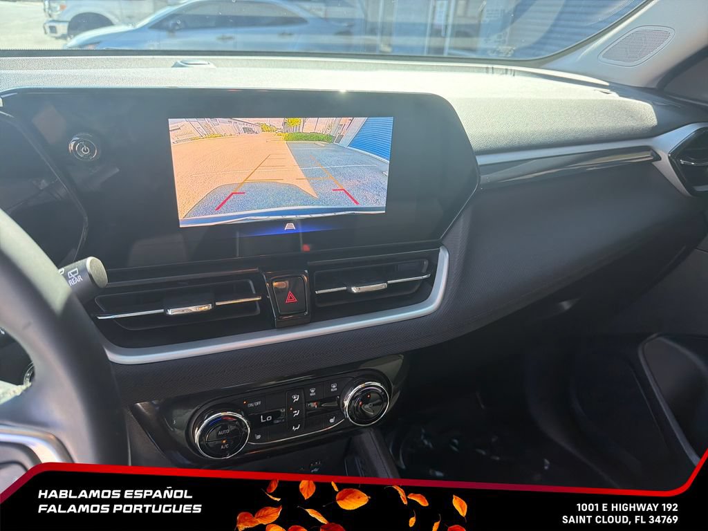 Used 2024 Chevrolet TrailBlazer LT w/ Convenience Package AWD/4WD image 24
