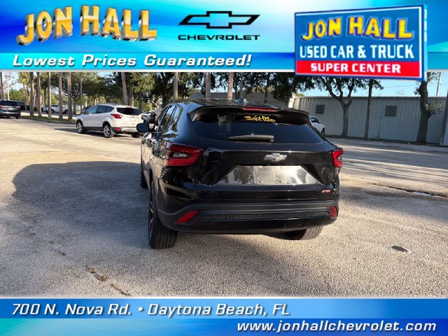 Used 2025 Chevrolet Trax RS w/ Driver Confidence Package FWD image 6