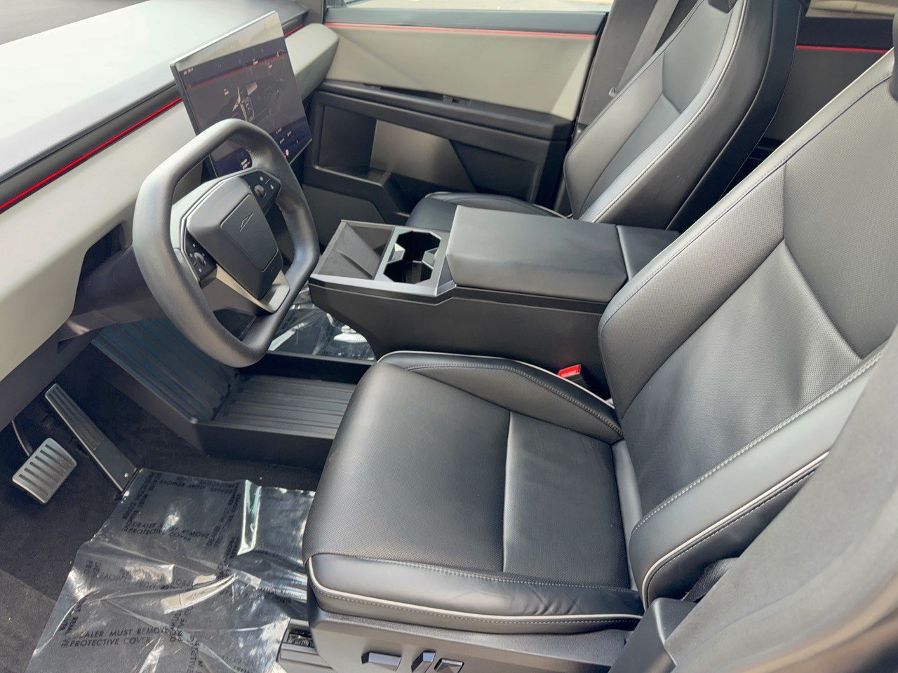 Used 2025 Tesla Cybertruck AWD Crew Cab image 5