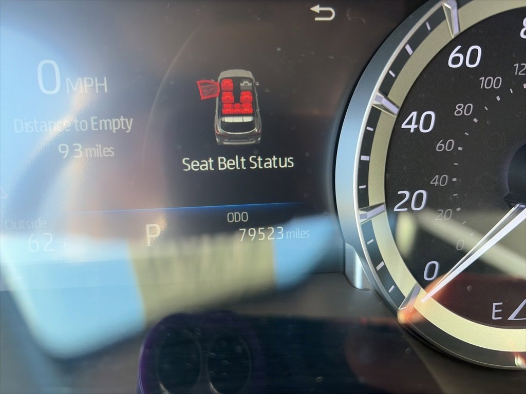 Used 2022 Toyota Highlander XLE image 17