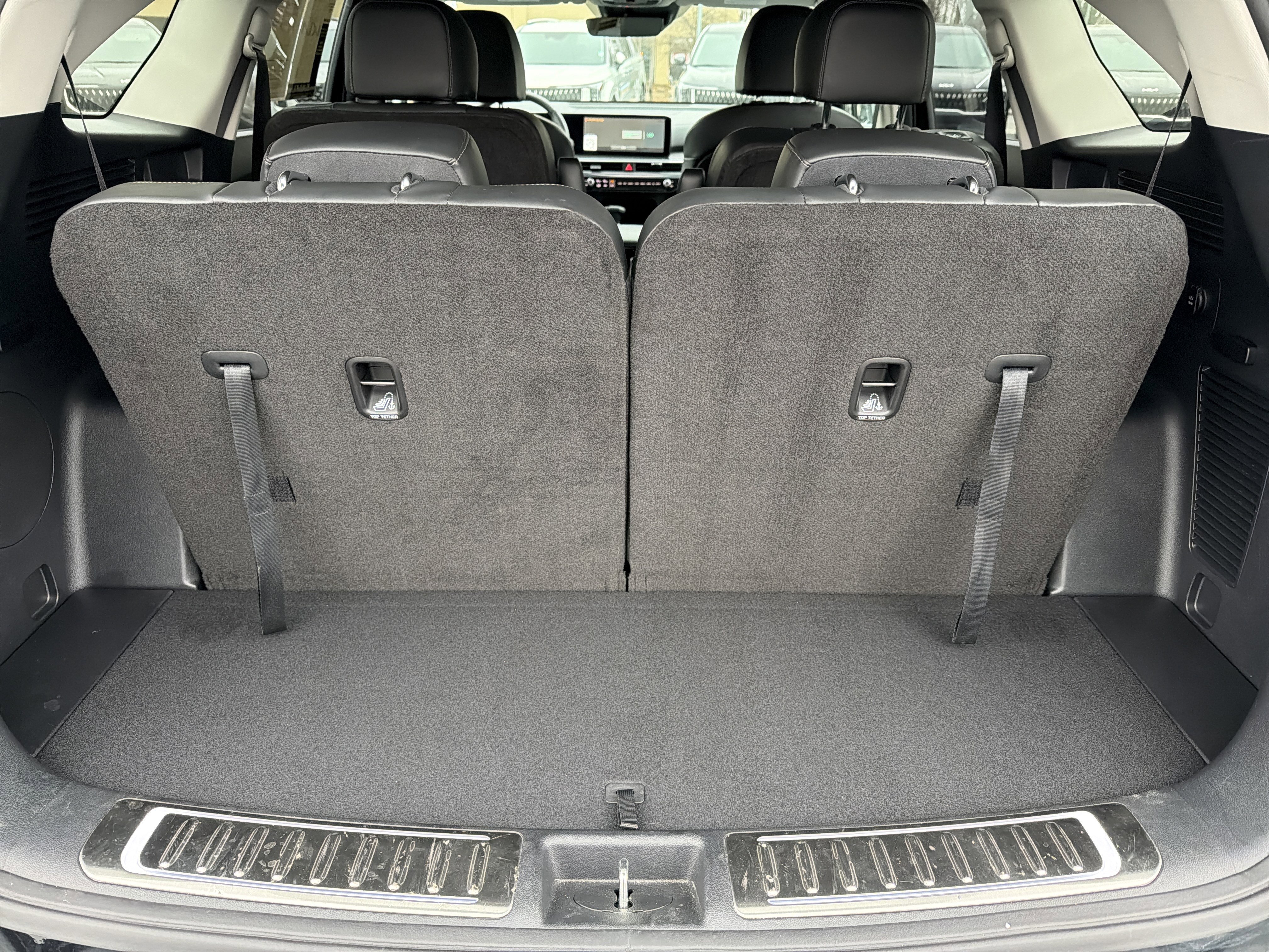 Used 2025 Kia Sorento SX image 18