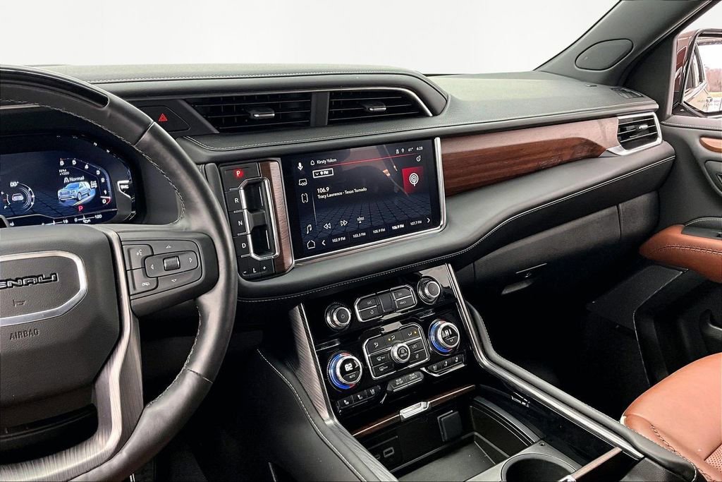 Used 2023 GMC Yukon Denali Ultimate image 6