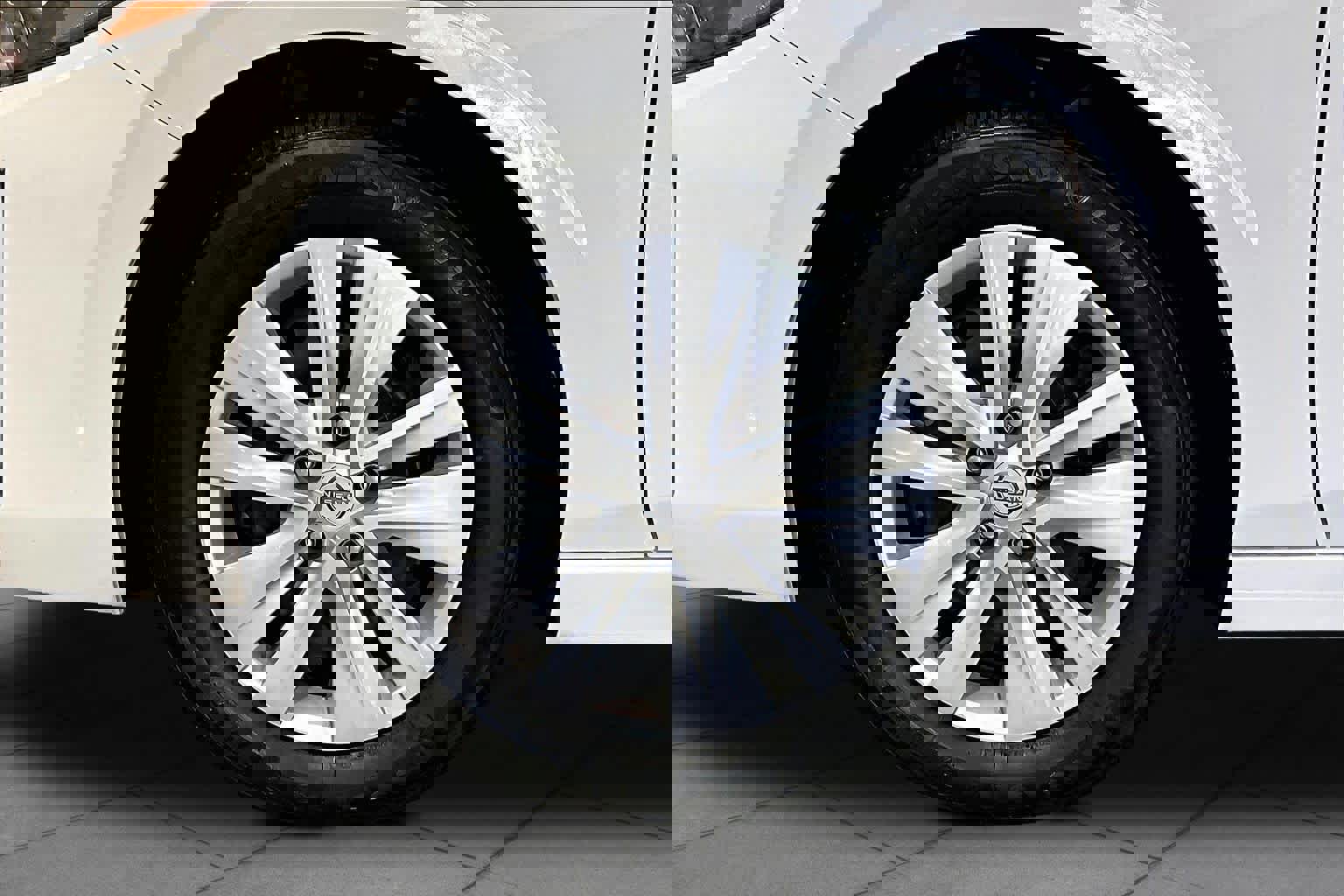 Used 2025 Nissan Sentra S image 11