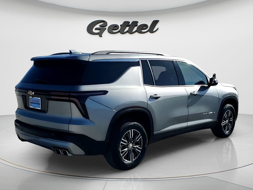 Certified 2025 Chevrolet Traverse LT FWD image 6