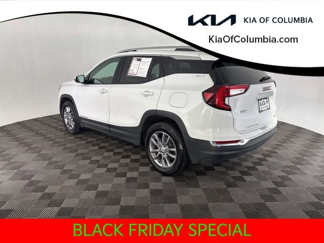 Used 2024 GMC Terrain SLT image 7