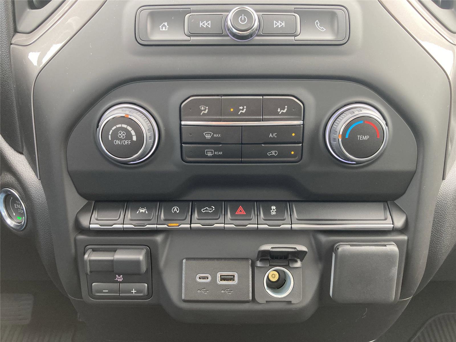 New 2026 Chevrolet Silverado 1500 Custom w/ LPO, Dark Essentials Package image 23