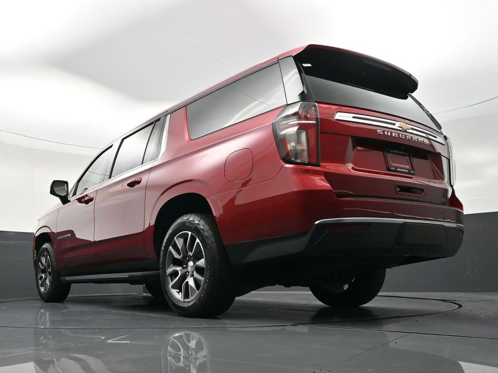 Used 2022 Chevrolet Suburban LT w/ LT Signature Package image 27