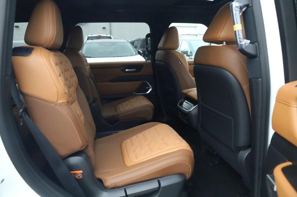 New 2026 Nissan Armada Platinum Reserve image 19