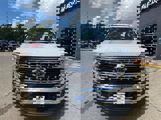 New 2025 Ford F550 4x4 Regular Cab Super Duty image 2