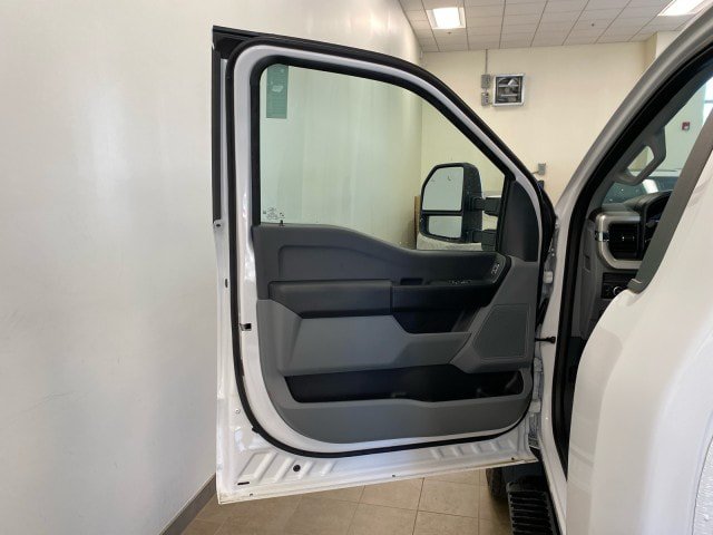 New 2025 Ford F450 XL image 17
